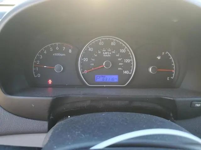 2010 HYUNDAI ELANTRA BLUE