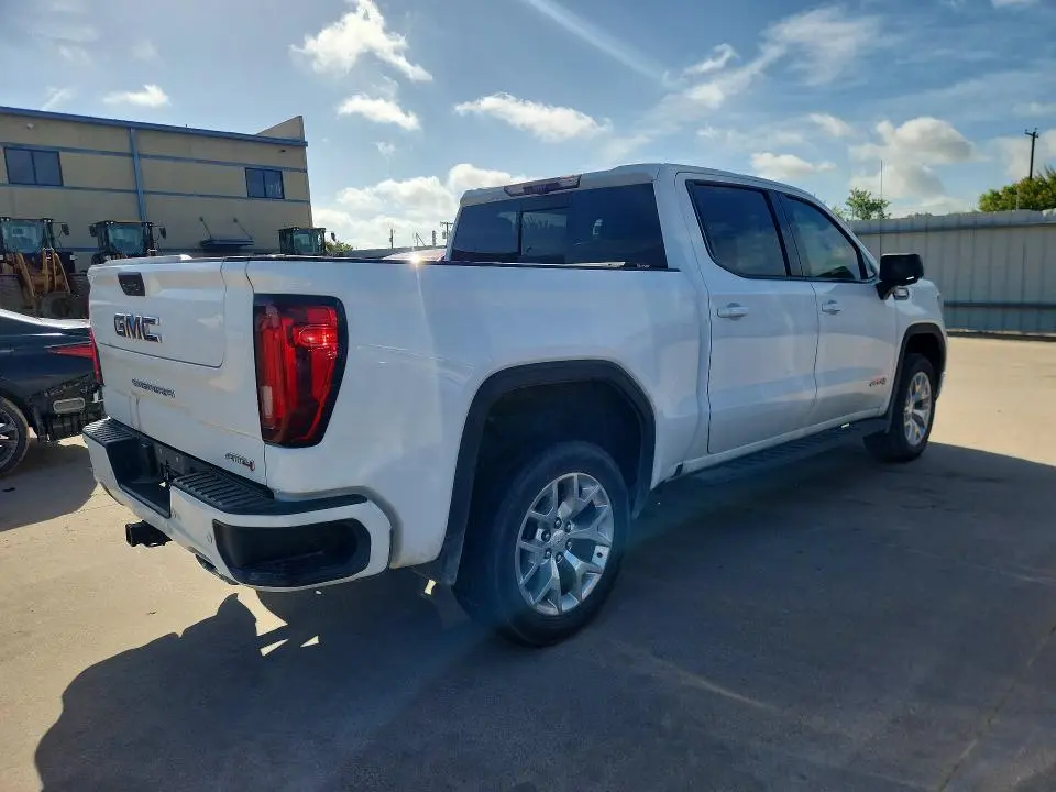 2021 GMC SIERRA K1500 AT4  