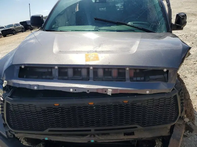 2018 TOYOTA TUNDRA SR5  