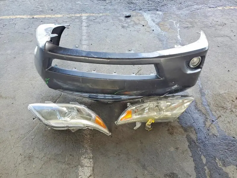 2011 TOYOTA CAMRY XLE  