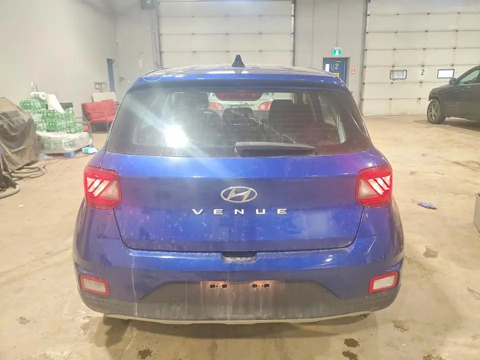 2022 HYUNDAI VENUE SE  