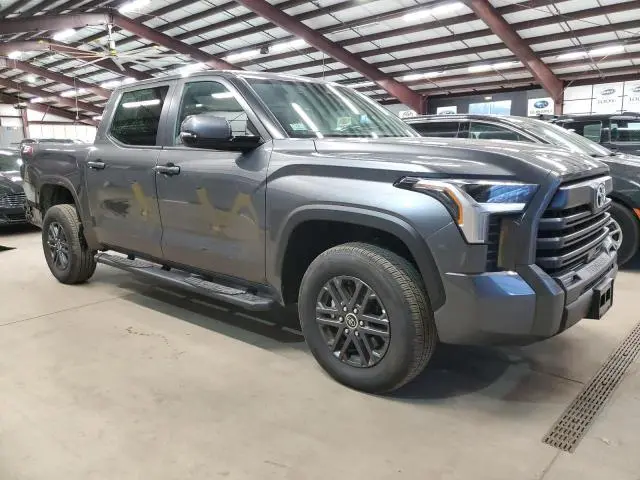 2024 TOYOTA TUNDRA CREWMAX SR  