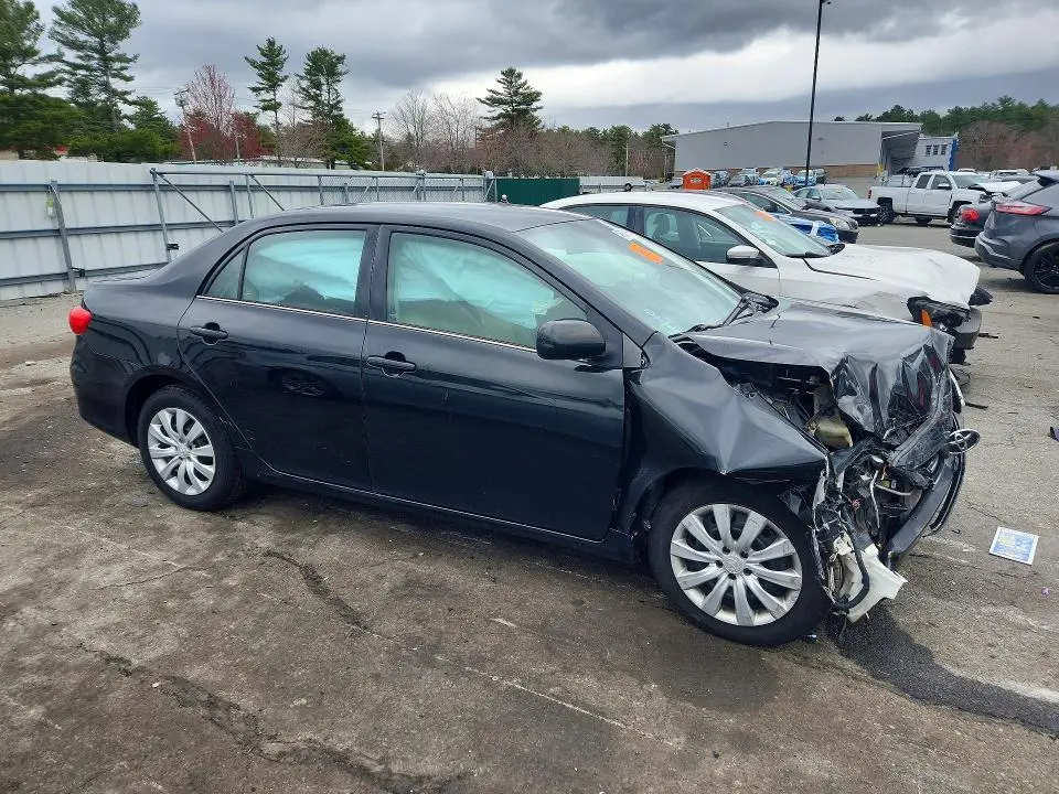 2013 TOYOTA COROLLA LE  