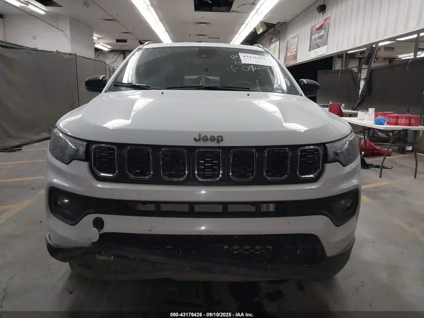 2024 JEEP COMPASS LATITUDE LUX FWD