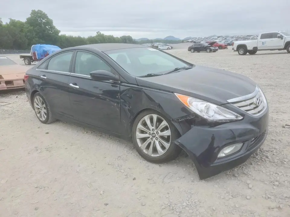 2013 HYUNDAI SONATA SE  
