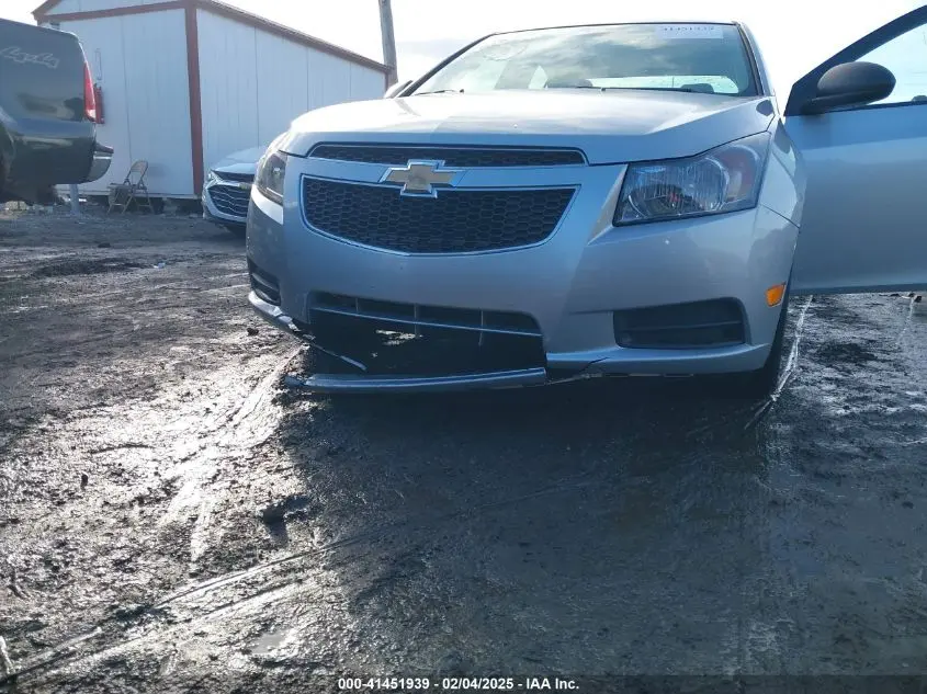 2013 CHEVROLET CRUZE LS AUTO