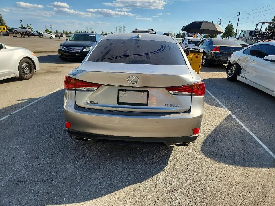 2019 LEXUS IS 300  