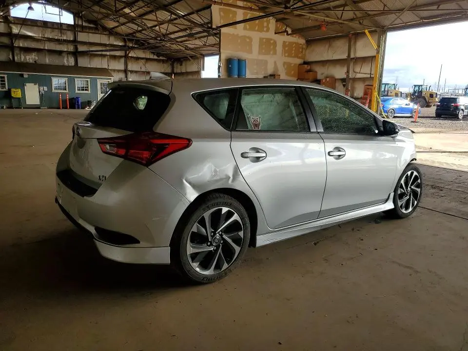 2017 TOYOTA COROLLA IM   