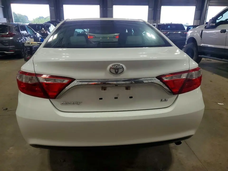 2017 TOYOTA CAMRY LE  