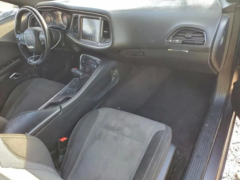 2016 DODGE CHALLENGER SXT  