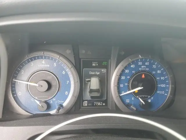 2019 TOYOTA SIENNA XLE  