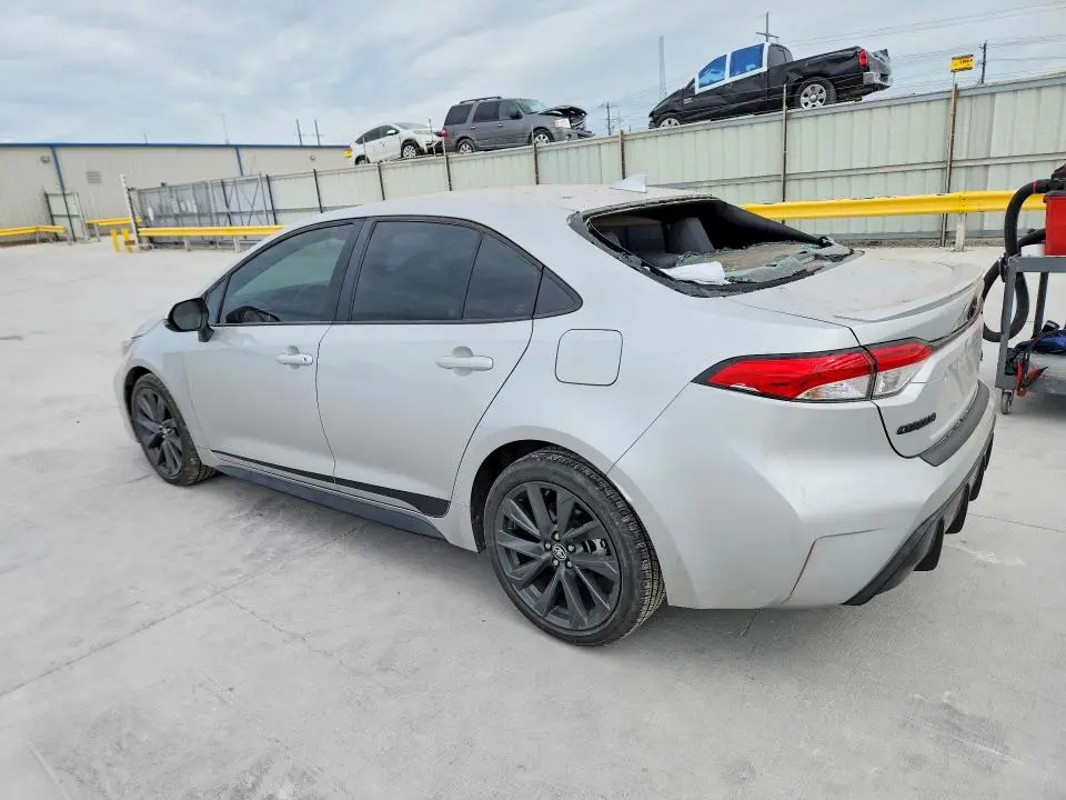 2024 TOYOTA COROLLA SE  
