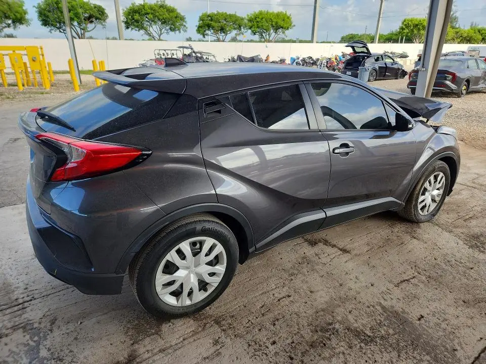 2021 TOYOTA CHR   