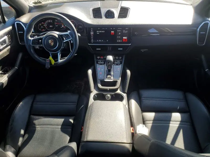 2020 PORSCHE CAYENNE   