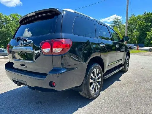 2019 TOYOTA SEQUOIA LIMITED  