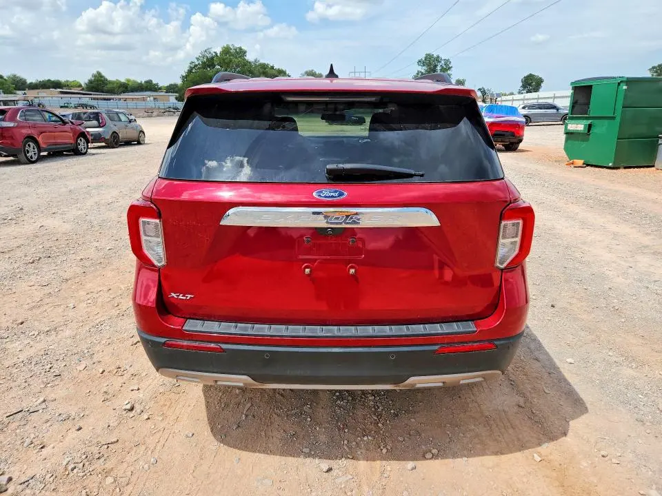 2022 FORD EXPLORER XLT  