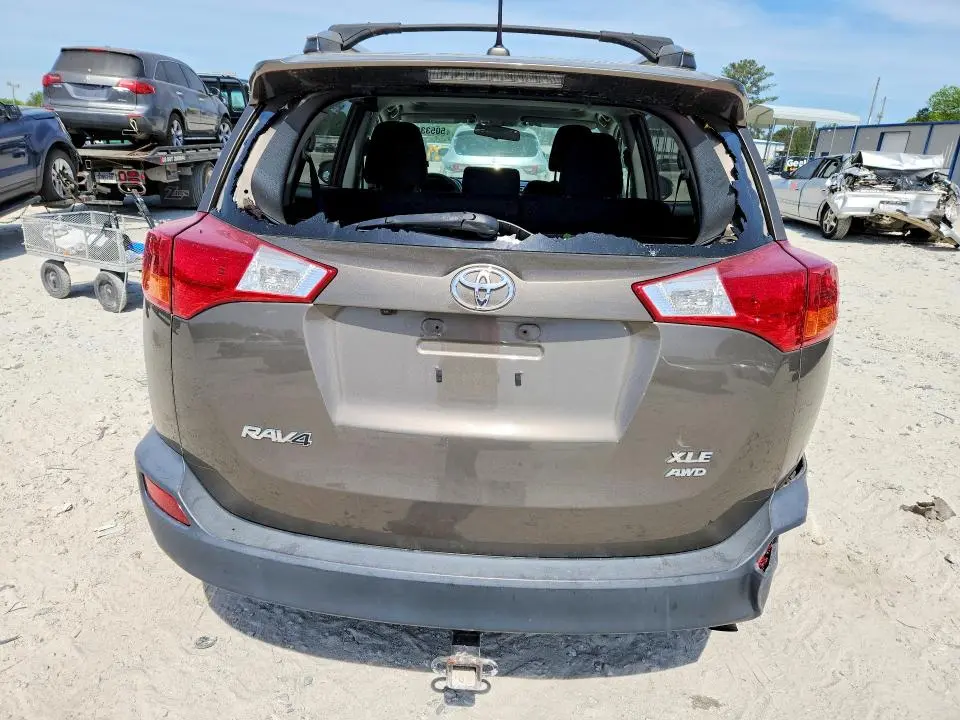 2015 TOYOTA RAV4 XLE  