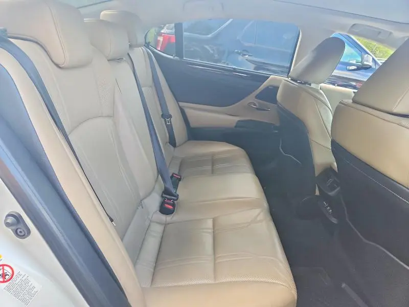 2019 LEXUS ES 350  