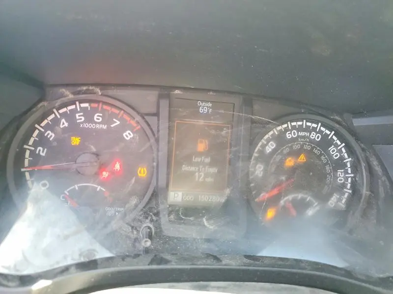 2018 TOYOTA TACOMA SR  