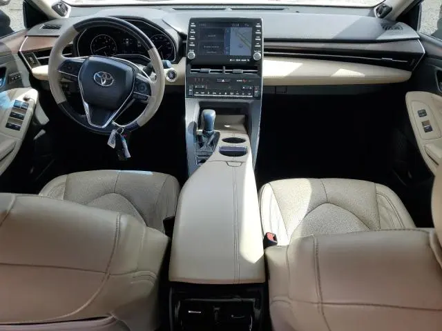 2019 TOYOTA AVALON XLE  