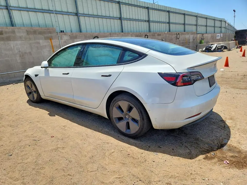 2021 TESLA MODEL 3   