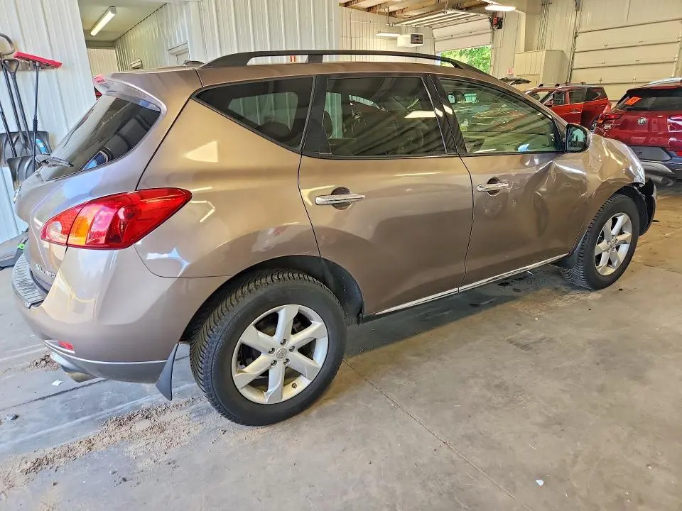 2010 NISSAN MURANO S  