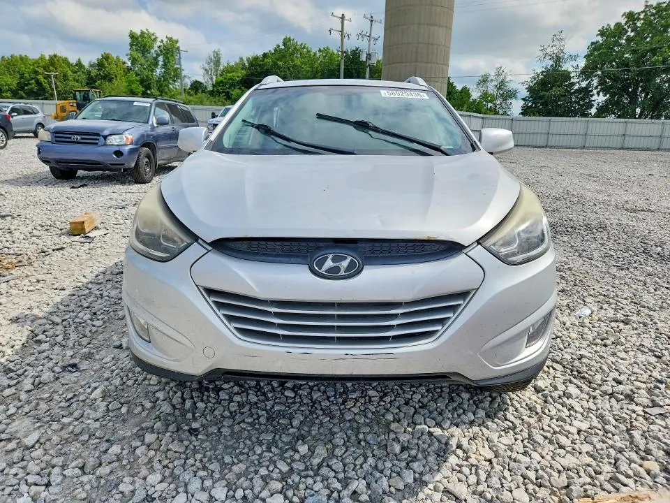 2015 HYUNDAI TUCSON SE  