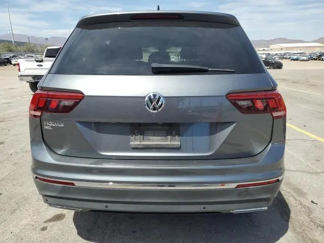 2021 VOLKSWAGEN TIGUAN SE  