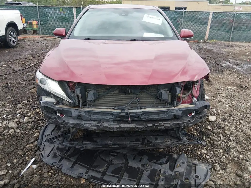 2018 TOYOTA CAMRY XSE