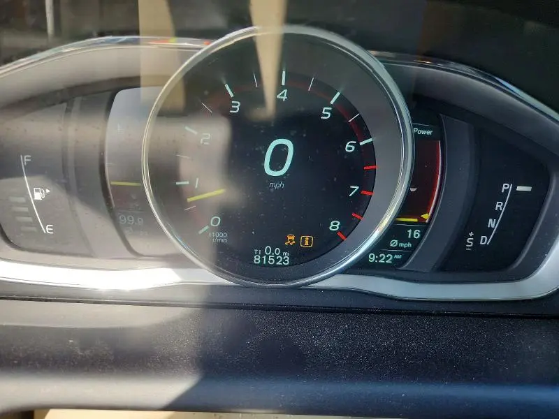 2015 VOLVO XC60 T6 PREMIER  