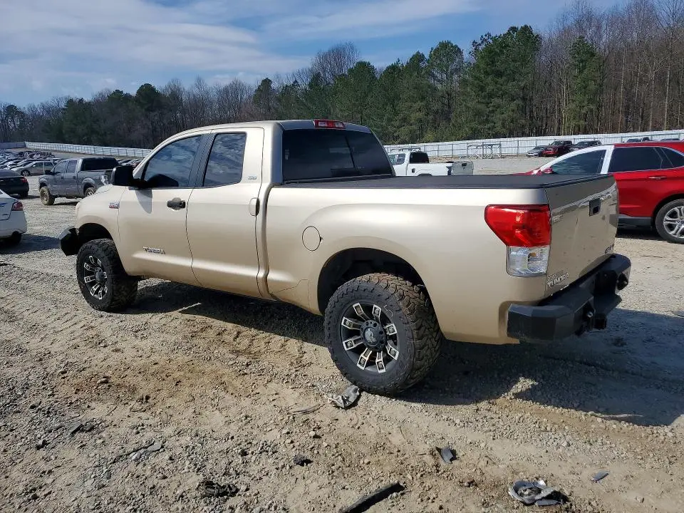 2010 TOYOTA TUNDRA GRADE  