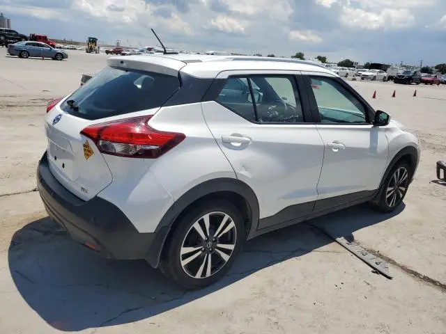 2020 NISSAN KICKS SV  