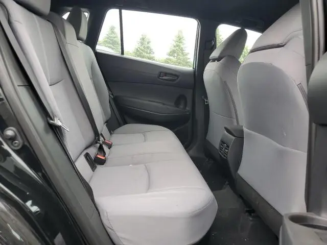 2024 TOYOTA COROLLA CROSS SE  