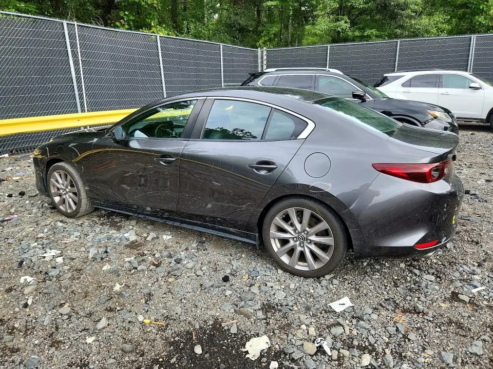 2022 MAZDA 3 SELECT  