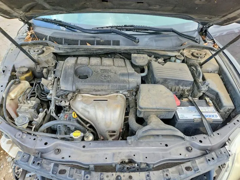 2011 TOYOTA CAMRY LE  