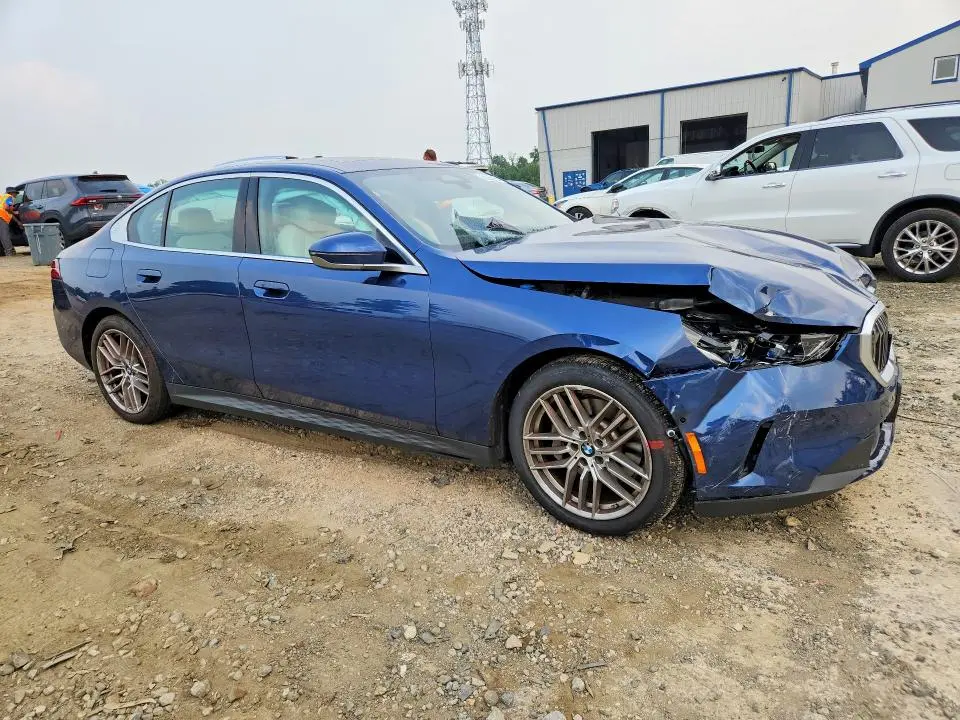 2024 BMW 530 XI  