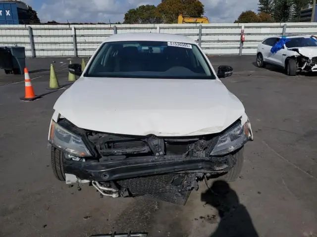 2011 VOLKSWAGEN JETTA SE  