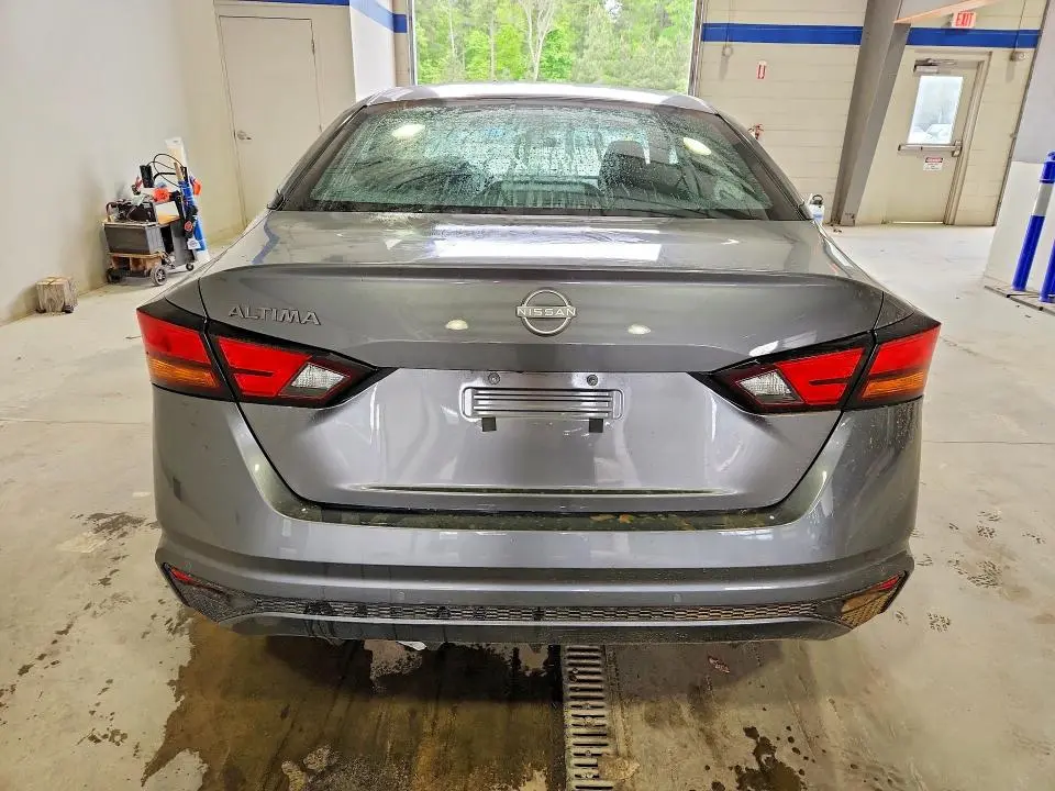 2024 NISSAN ALTIMA S  
