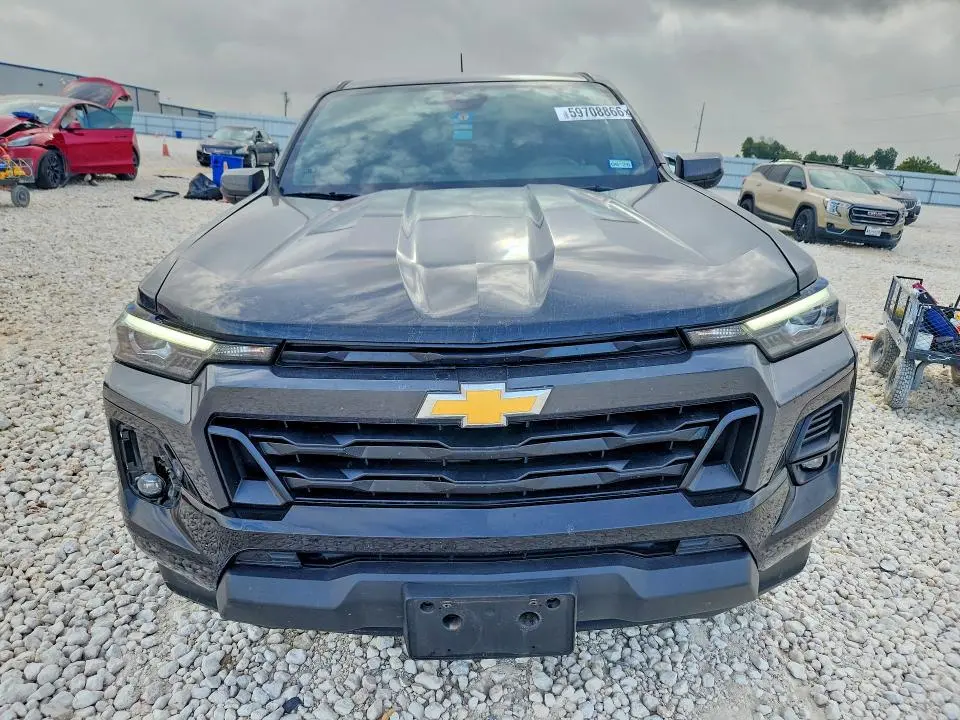 2024 CHEVROLET COLORADO LT  