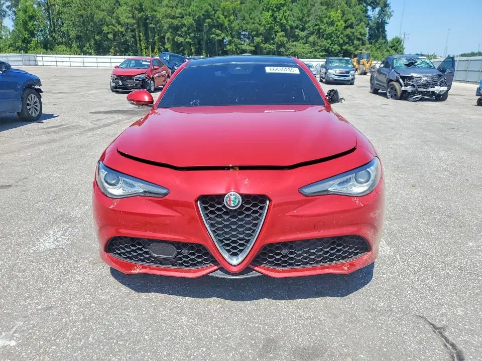 2017 ALFA ROMEO GIULIA TI  