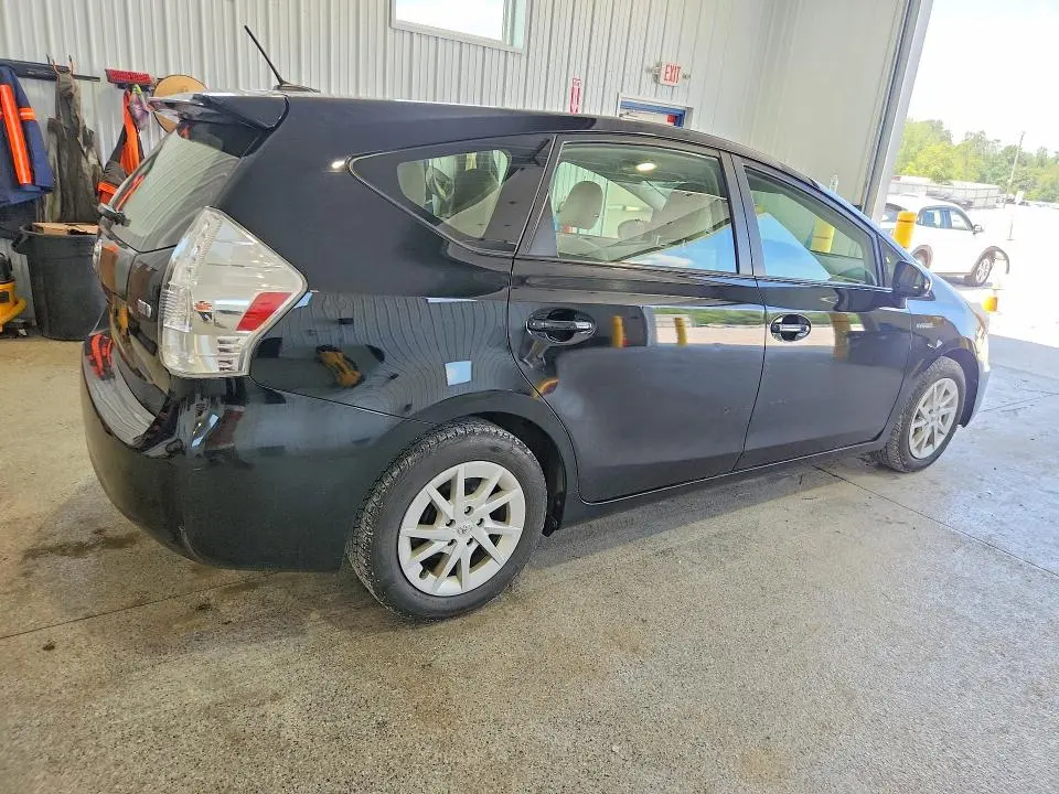 2013 TOYOTA PRIUS V THREE  