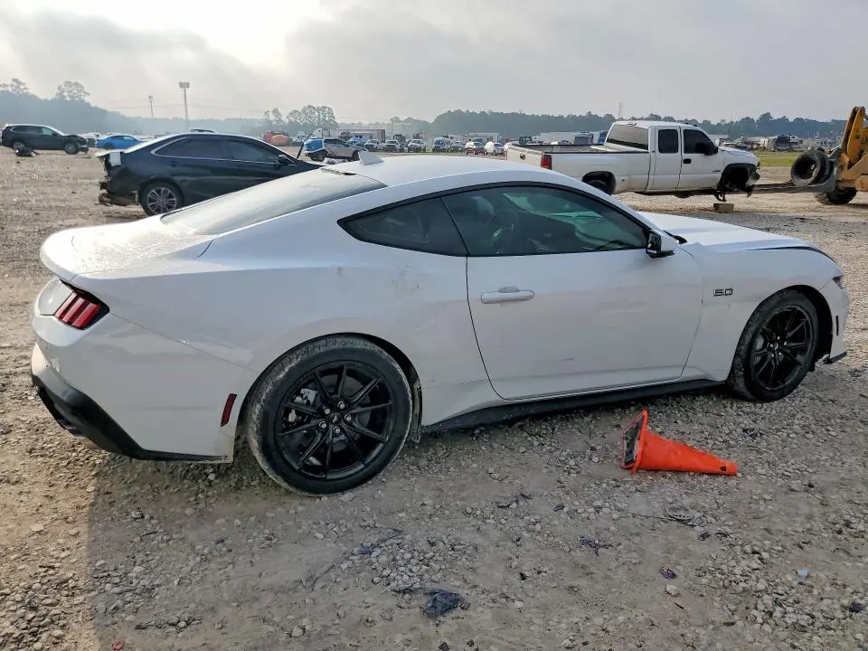 2026 FORD MUSTANG GT  