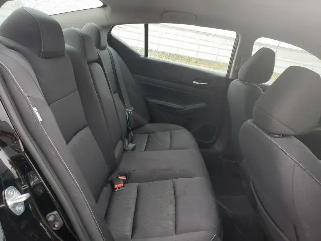 2022 NISSAN ALTIMA SV