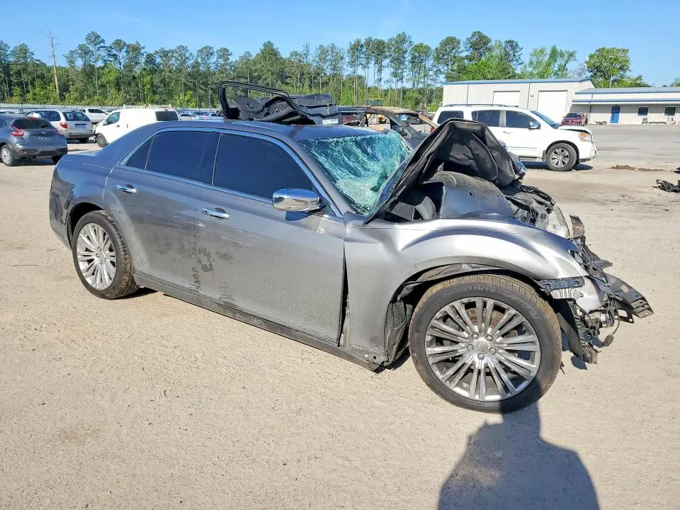 2011 CHRYSLER 300C   