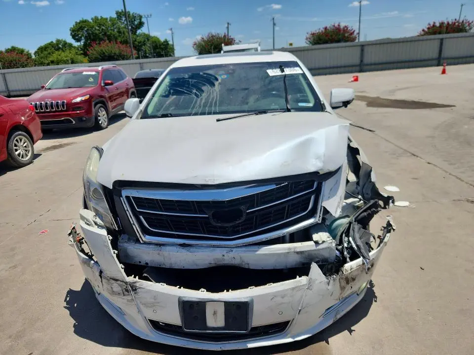 2016 CADILLAC XTS LUXURY COLLECTION  