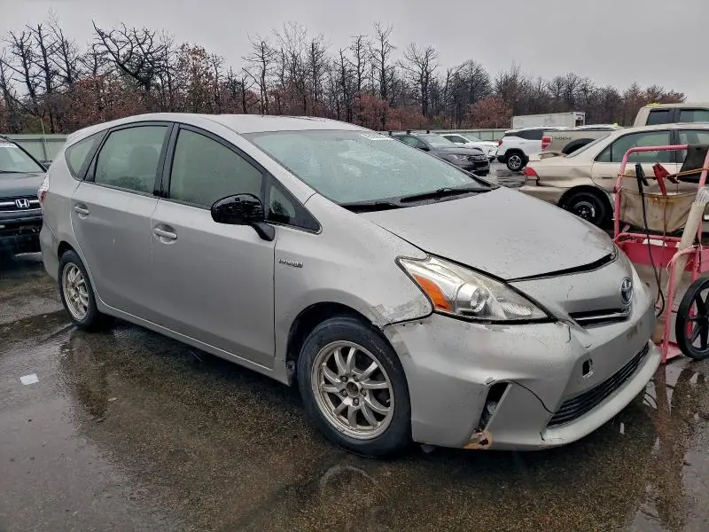 2012 TOYOTA PRIUS V   