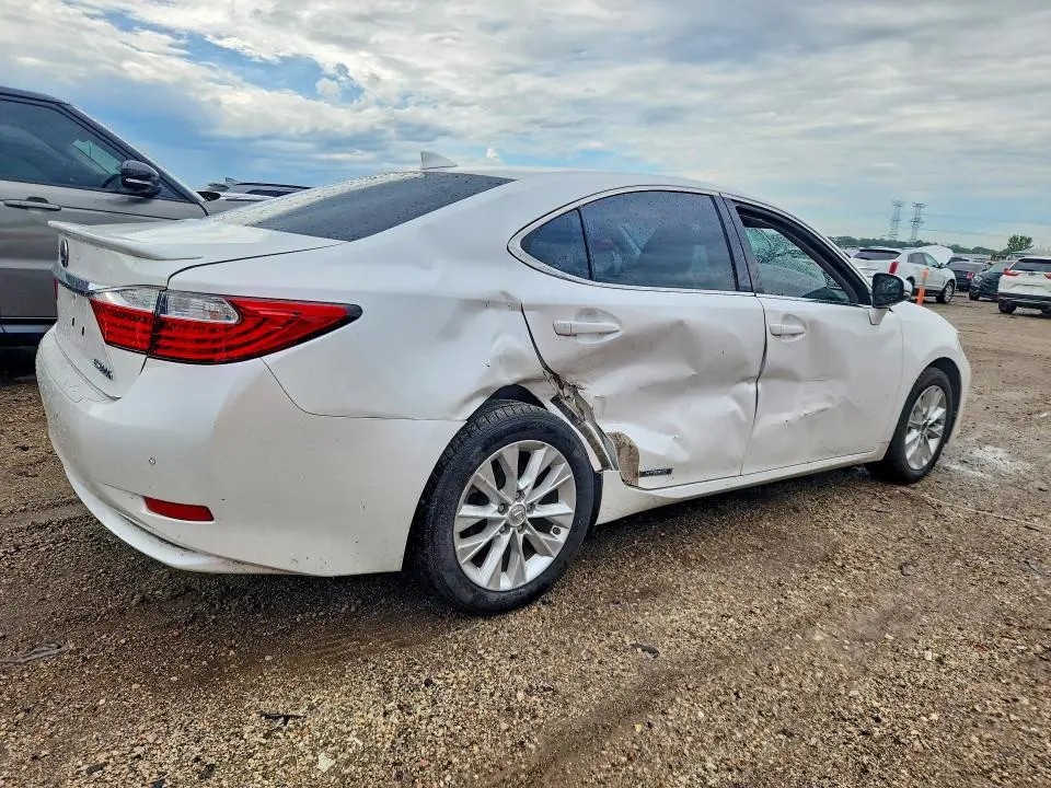 2015 LEXUS ES 300H  