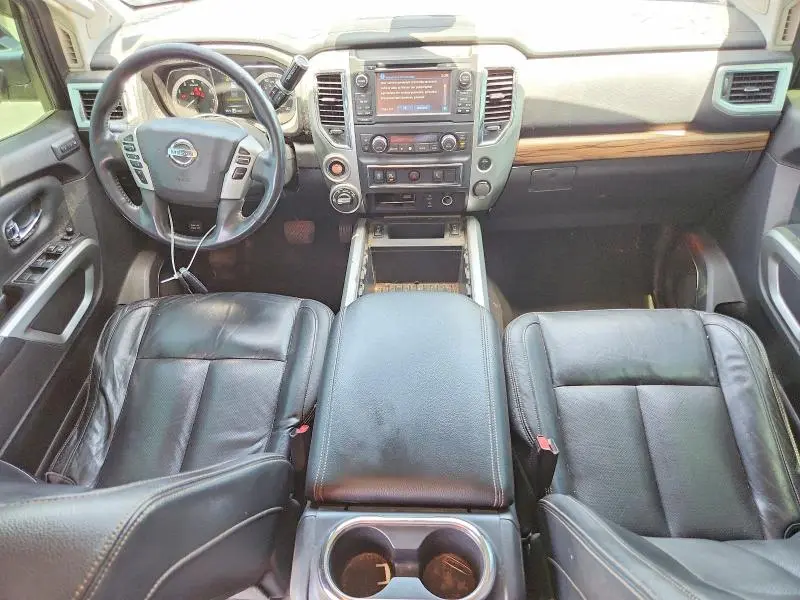 2017 NISSAN TITAN SL  