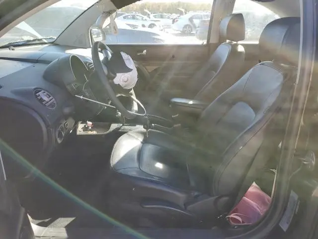 2010 VOLKSWAGEN NEW BEETLE   