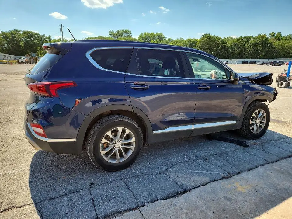 2019 HYUNDAI SANTA FE SE  